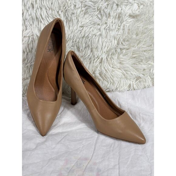 Nordstrom Rack Leather Pump Heels with Pointed Toe Womens Size 5.5 Brown - Picture 1 of 10